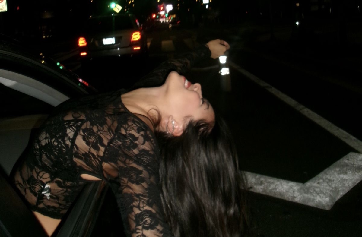 恋愛だけでなく自分の人生も楽しむ女性